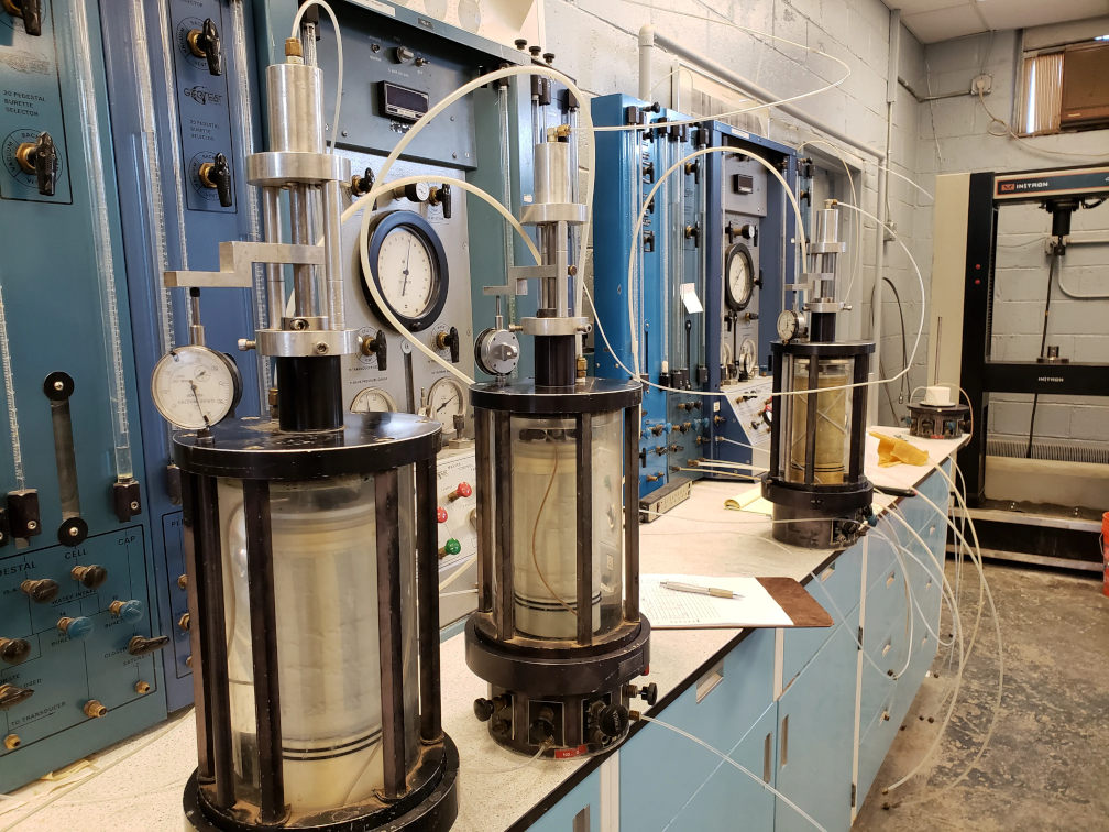 Soil testing laboratory equipment